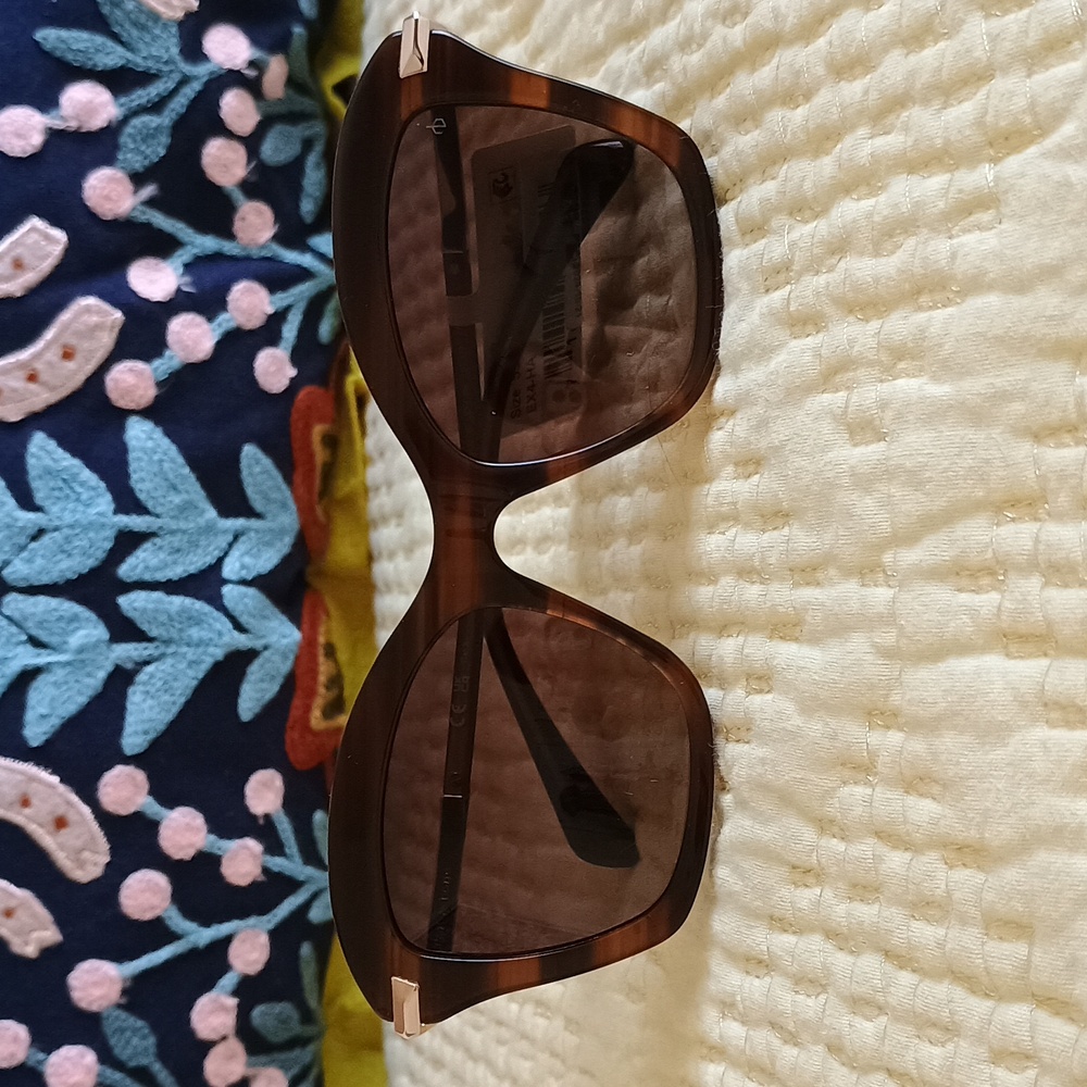 🆕 Rag & Bone Cat Eye Brown Horn Sunglasses
